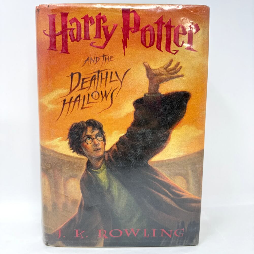 Harry Potter and The Deathly Hallow by J.K. Rowling Book First Edition hardcover